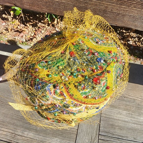 ♦SOLD♦ Beautiful Vintage Pillbox Tapestry Hat w/Multi-Colored Gemstones - Picture 5 of 5